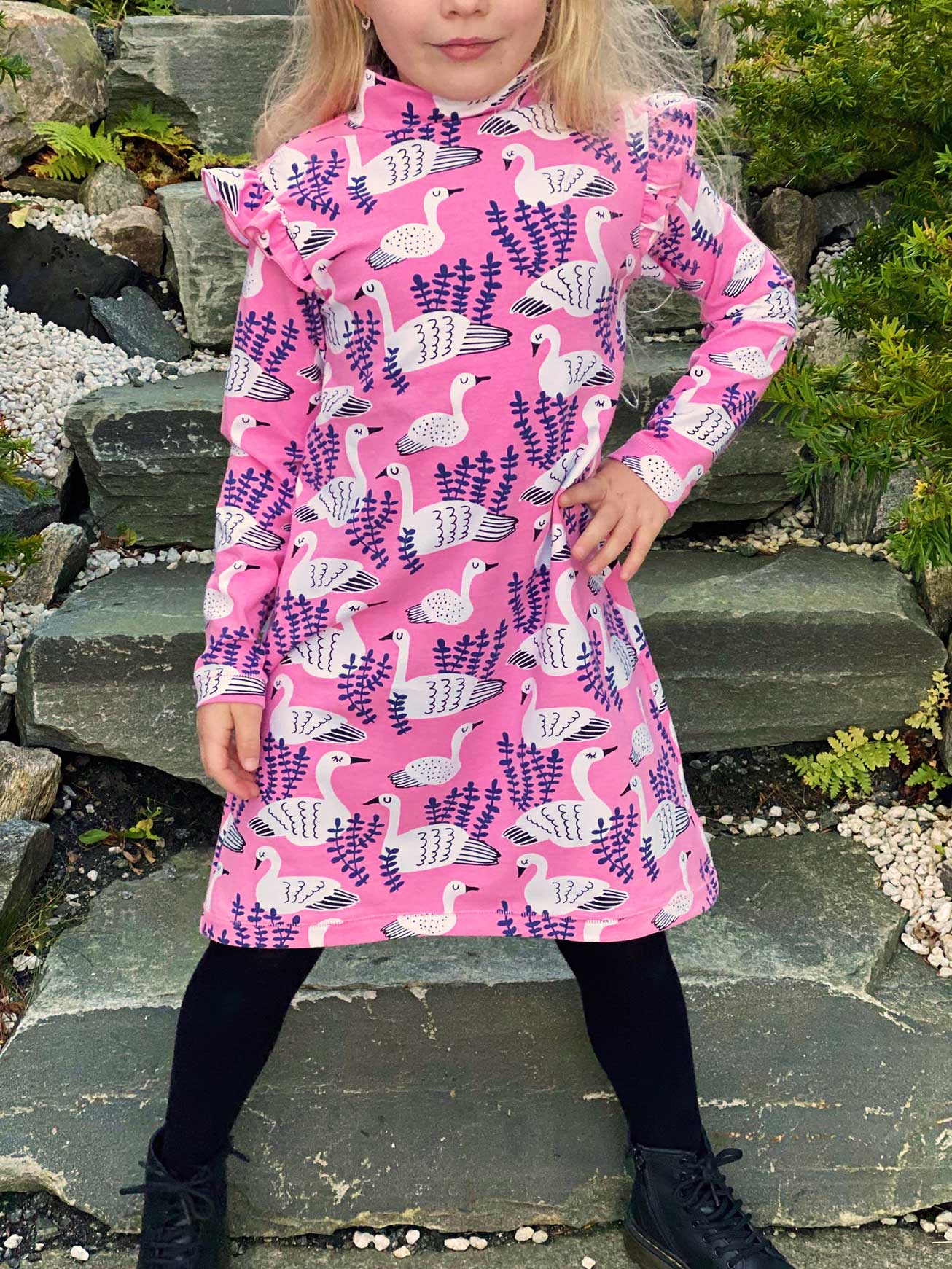 Symønster Levi og Leah High Neck Overdel og kjole str. 74-146. Anna Marie Sydesign
